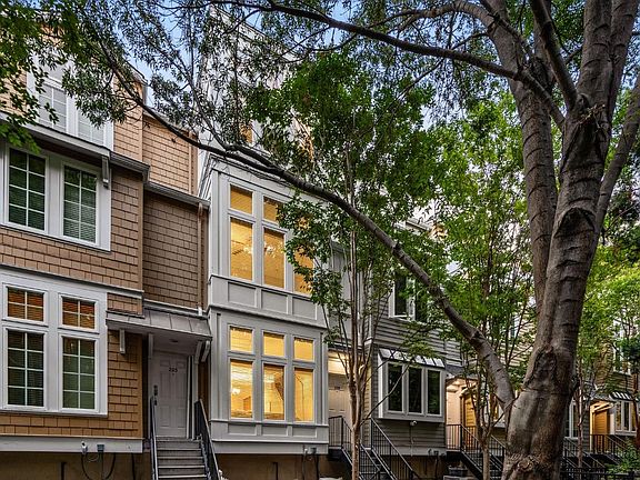 2nd image of 229 Kentdale Pl