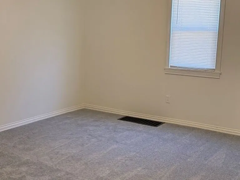 1351 Parrish Ave — Photo 10