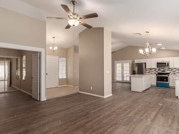 3rd image of 3129 W Las Palmaritas Dr