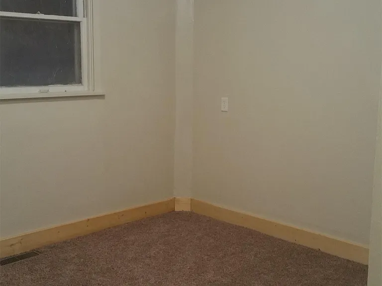502 E Coolbaugh - 5 — Photo 4