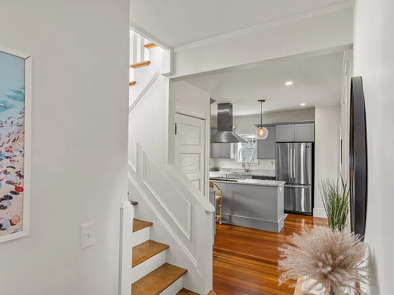 35 Hall Ave — Photo 12