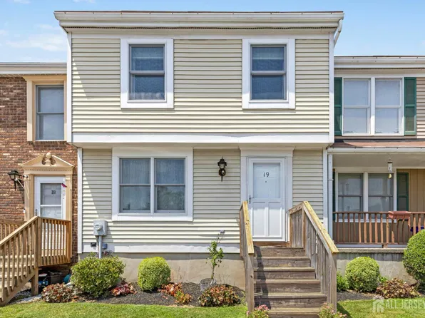 675 Bound Brook Rd #C019, Dunellen, NJ 08812