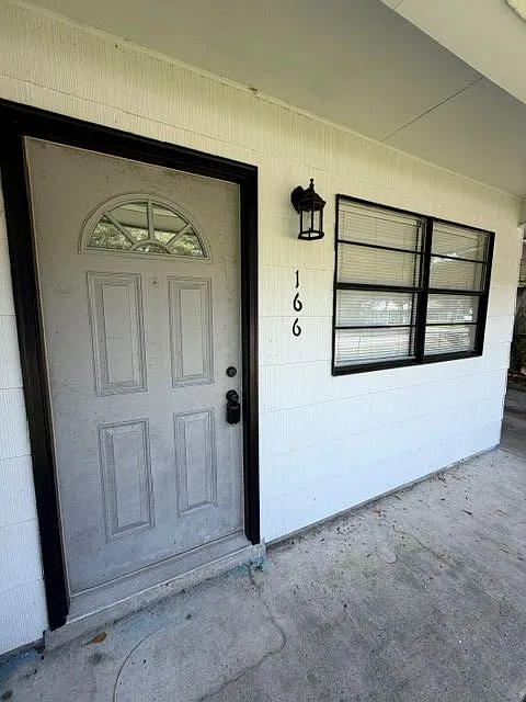 3 bed, 1320 sqft, $1,500 — Photo 2