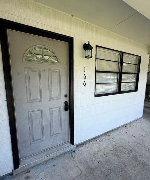 166 Linda Cir — Photo 2