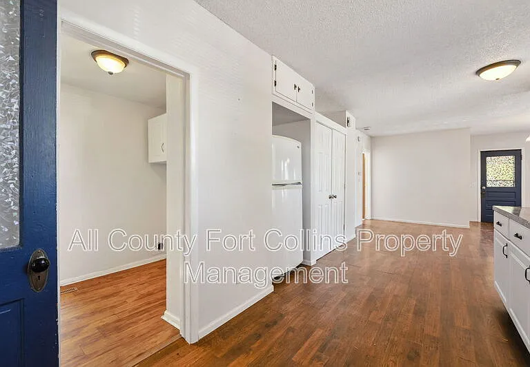 403 E 3rd St #403 — Photo 7