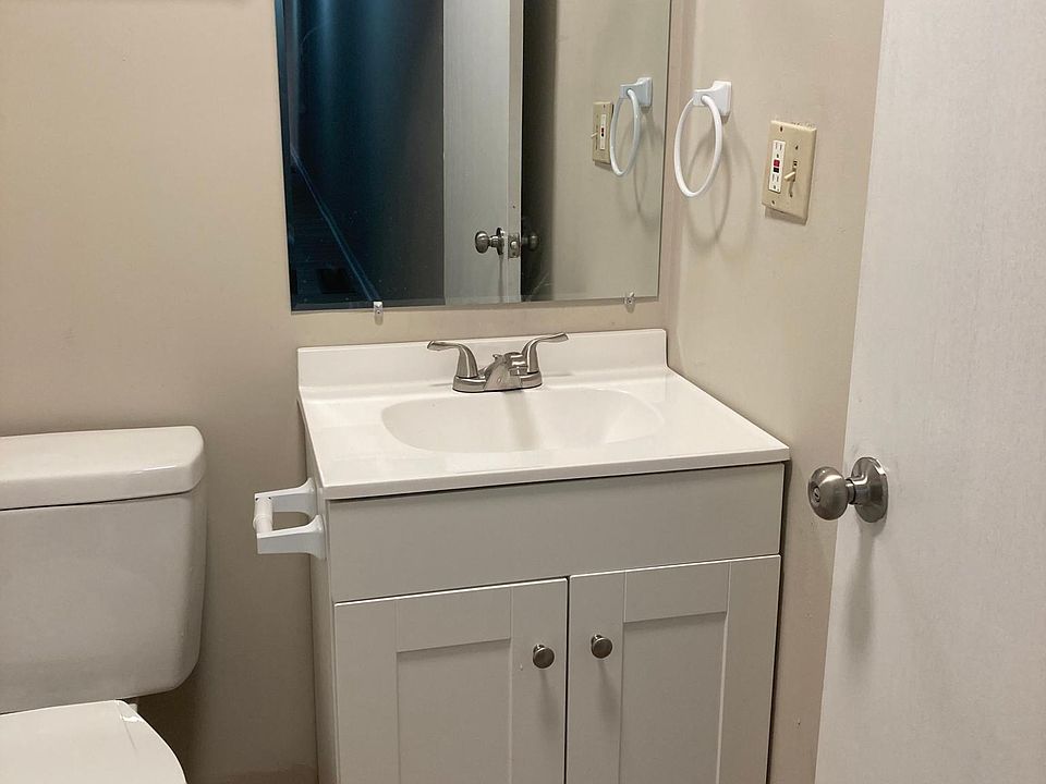 1st image of 729 Florence Ave