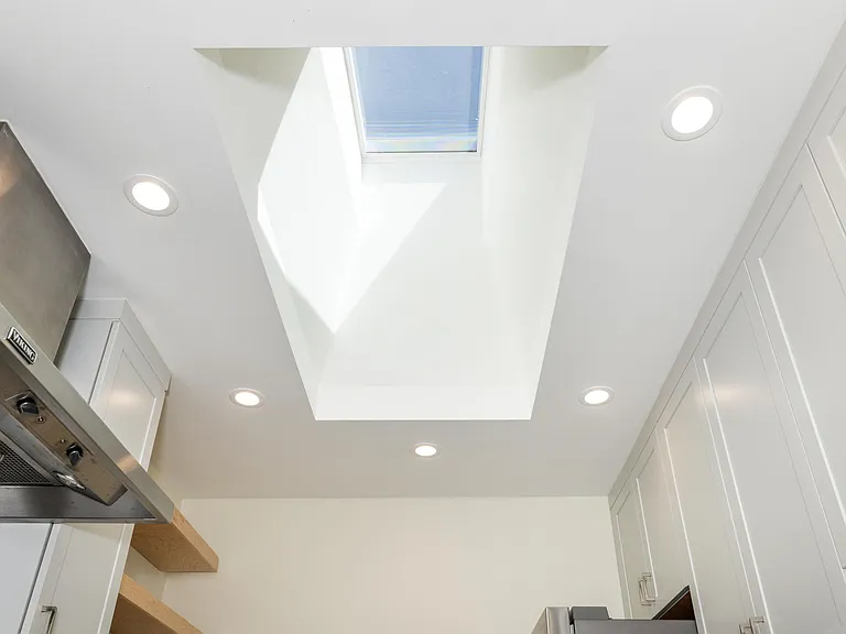 1009 S Norfolk St — Photo 12