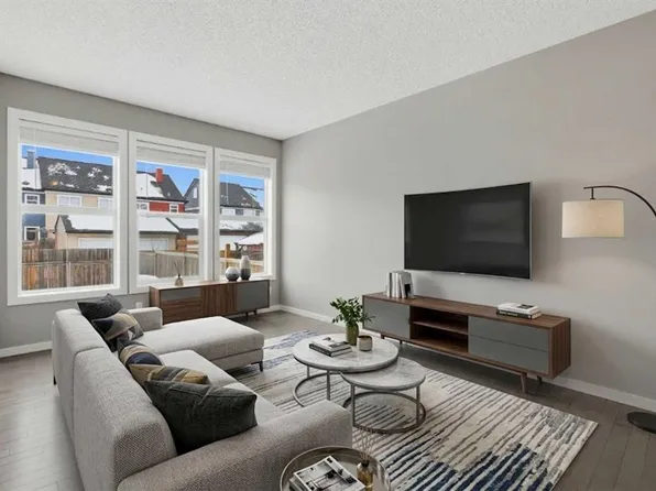 54 SW Legacy Close SE, Calgary, AB T2X 0Y9