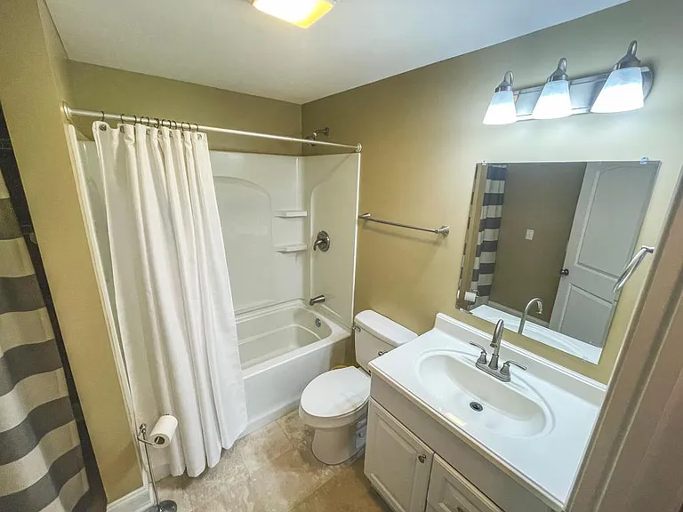 1206 Golf St — Photo 13
