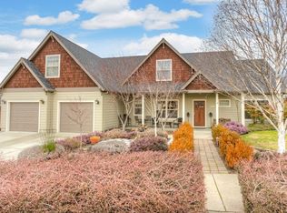 1119 Arrowhead Trl, Eagle Pt, OR 97524