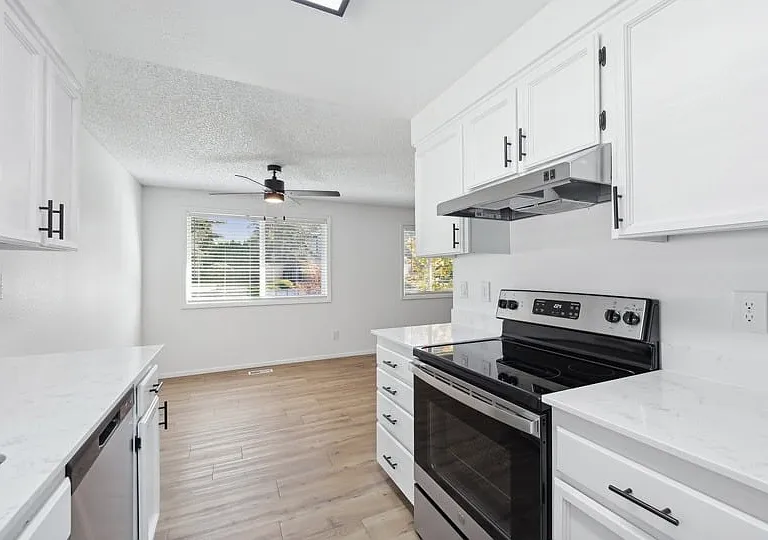 ReNew Rock Creek Townhomes — Photo 16