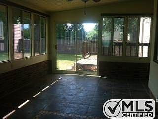4th image of 3407 Chaney Ln
