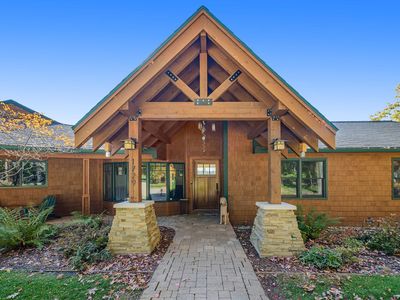 1729 River Oaks Dr SE, Ada, MI, 49301
