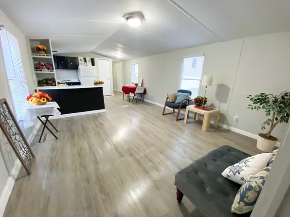 777 E Yerby St Lot 76, Marshall, MO 65340