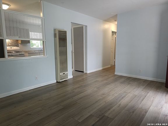 3rd image of 5619 Stonybrook Dr