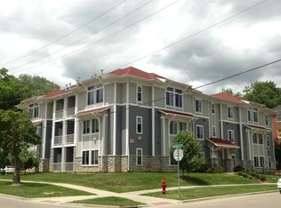 551 S Linn St APT 12, Iowa City, IA 52240