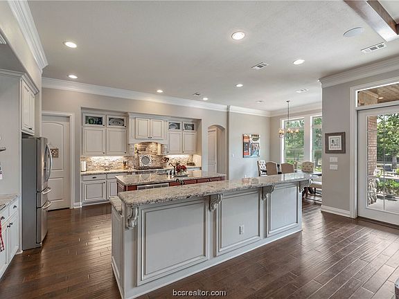 5th image of 3648 Calusa Springs Dr