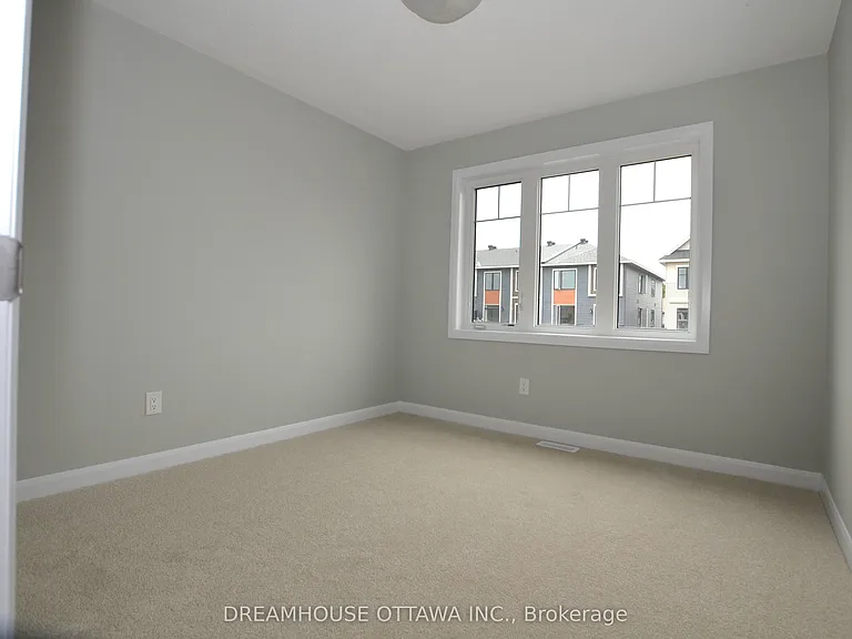 326 Gisborne Pl — Photo 14