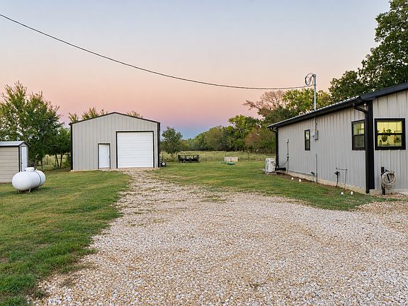 5th image of 761 Vz County Road 2910