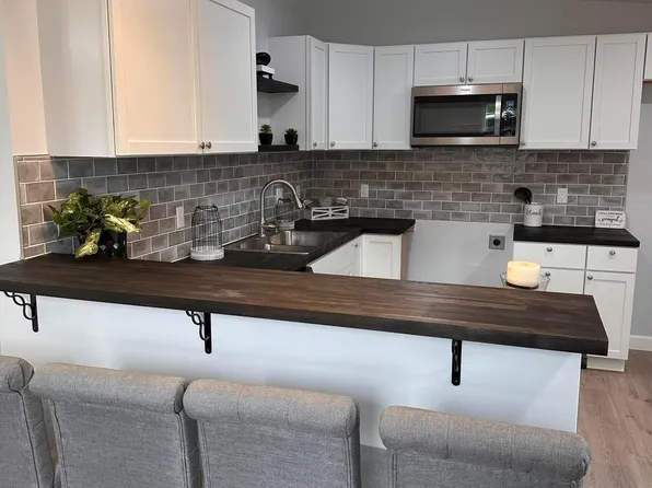 85 Pincott St SW, Pataskala, OH 43062