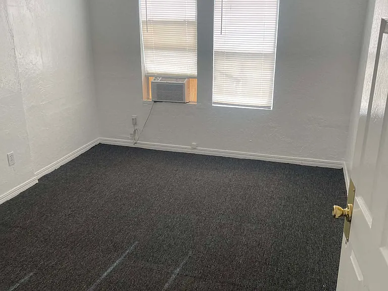 3430 SW 29th Pl #3430 — Photo 5