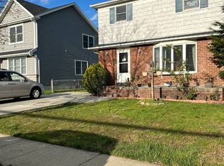 124 Bloomingdale Rd, Levittown, NY 11756