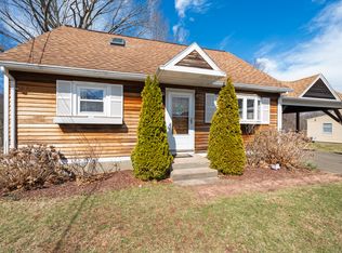 34 Reskin Dr, Wallingford, CT 06492