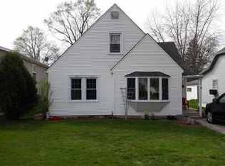 404 Kenwood Dr, Round Lake Park, IL