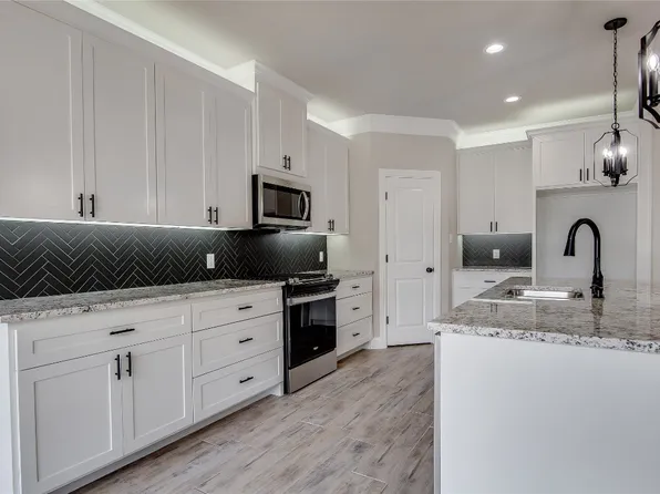 148 Arrendondo Way, Fort Worth, TX 76126