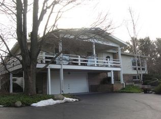 12 Stormy View Dr, Ithaca, NY 14850
