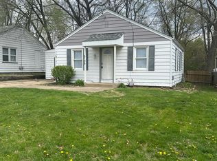 5106 N Glen Elm Dr, Peoria Heights, IL 61616