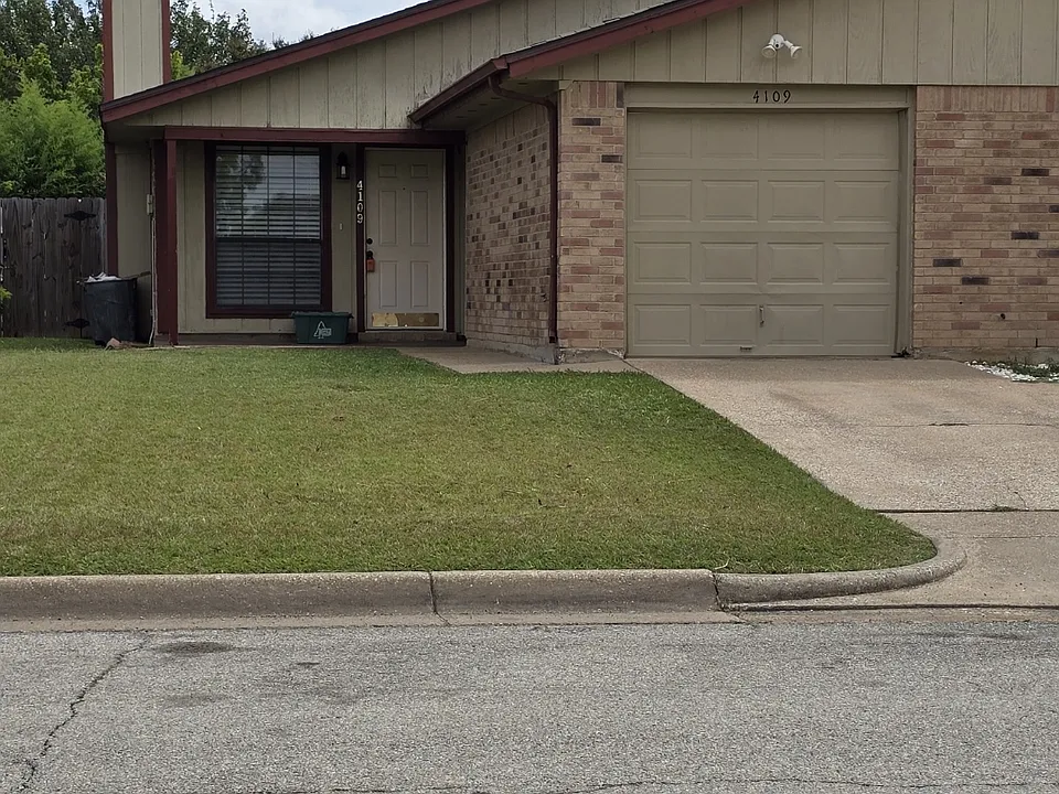 4109 Fossil Ridge Dr