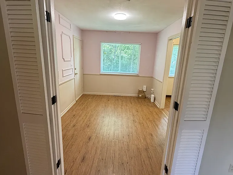 7909 Grandview St — Photo 13