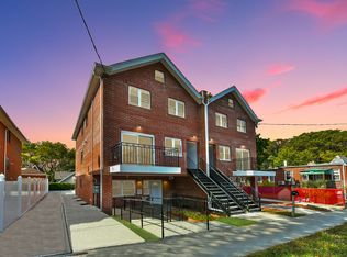 57-14 163rd St, Fresh Meadows, NY 11365