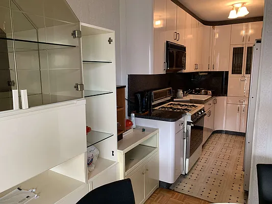 Sold by Azbel Real Estate, Inc. | media 5