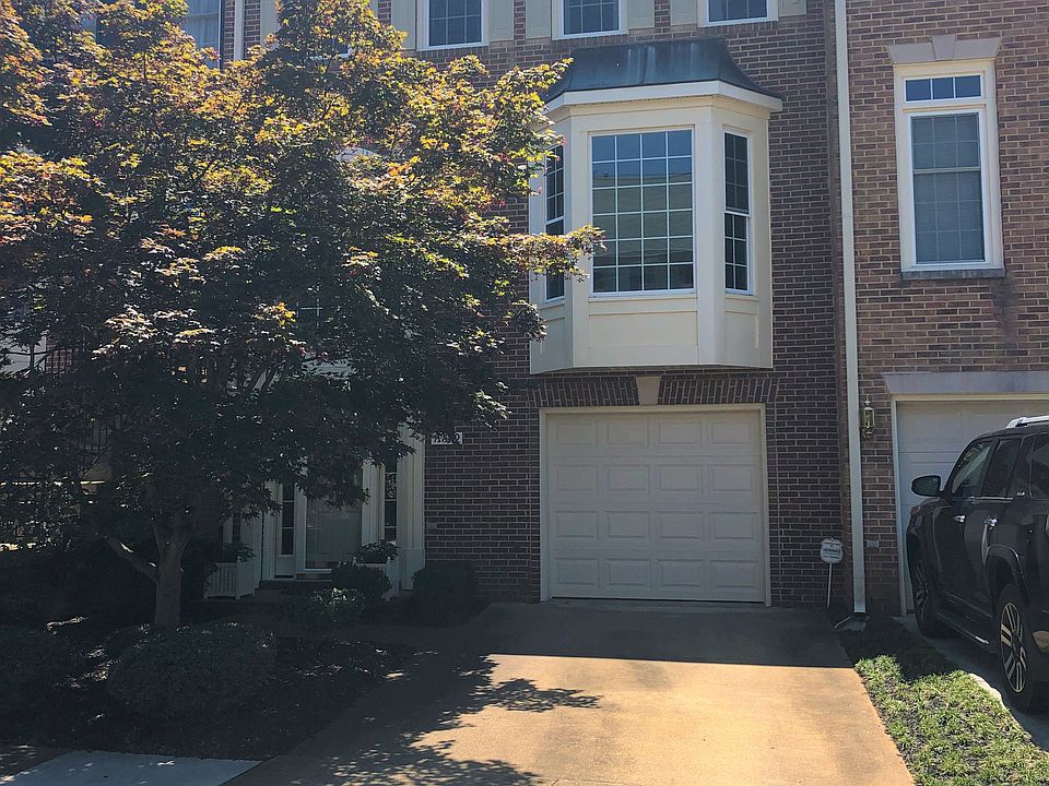1st image of 11579 Avondale Dr
