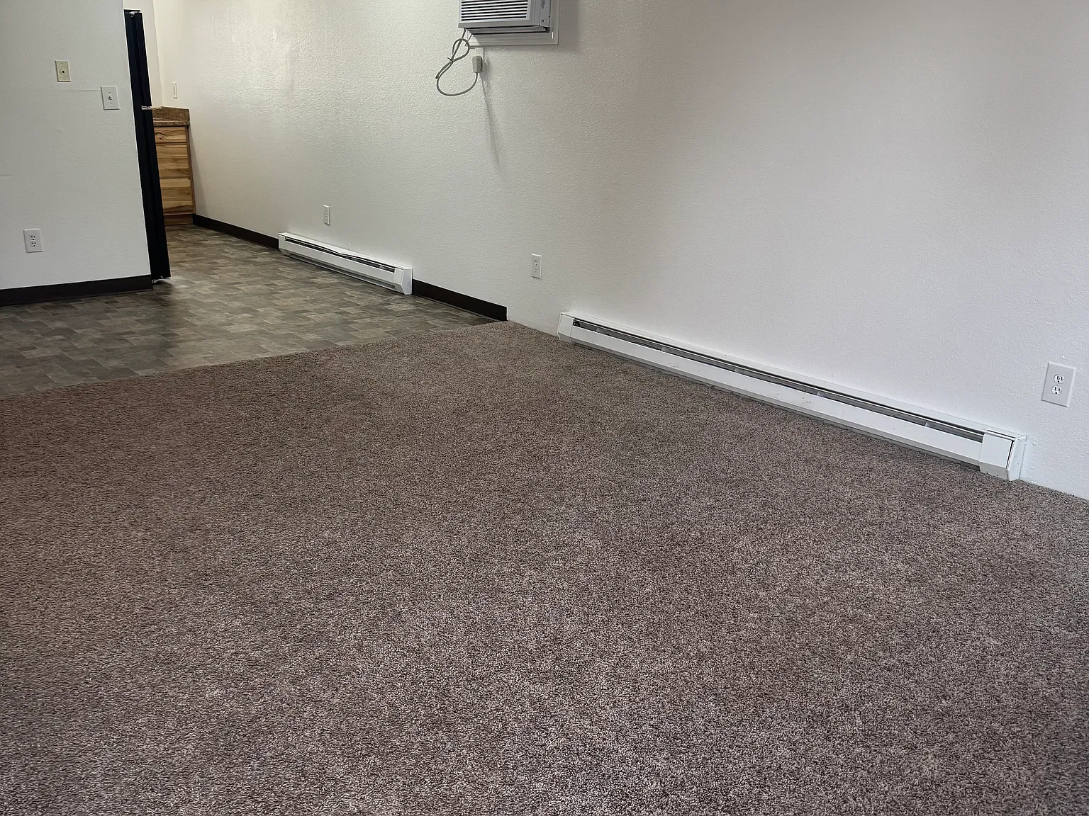 2 bed, $1,100 — Photo 2