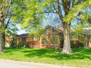 2245 Eastland Dr, Owensboro, KY 42303