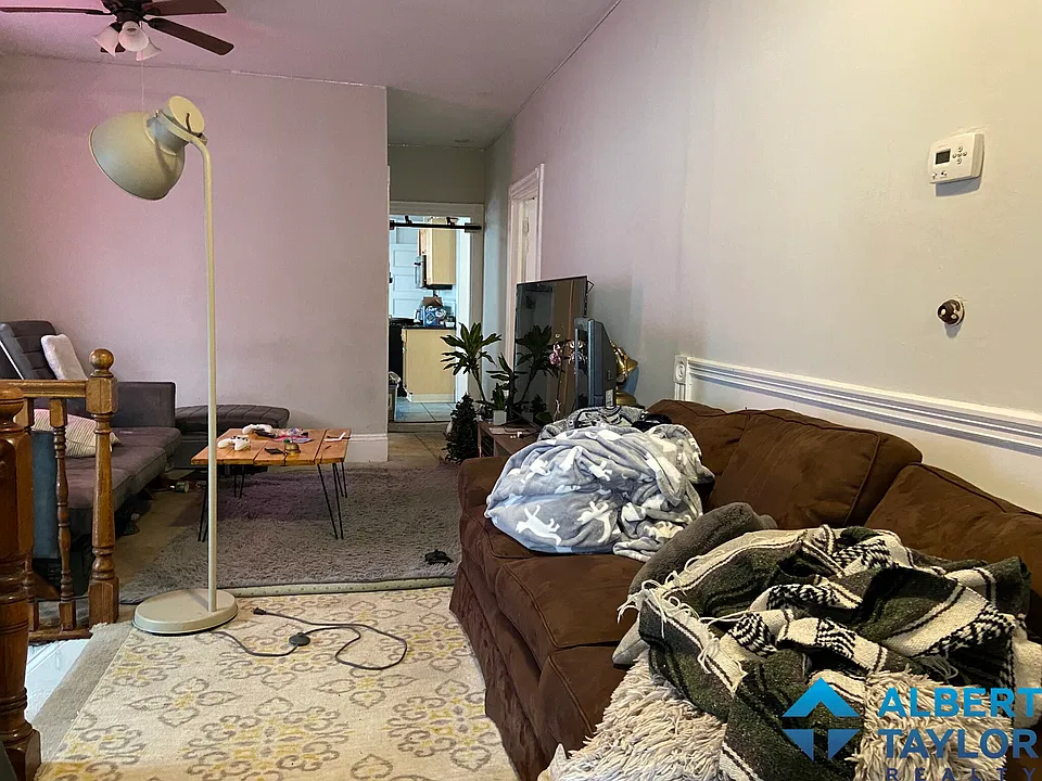 10 Carmel St #2