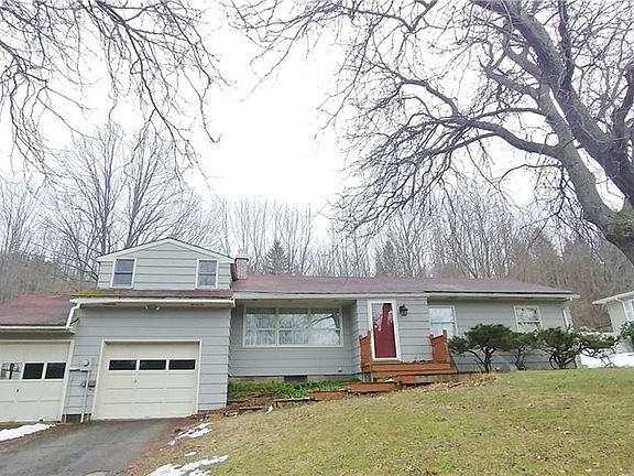 4th image of 41 Pine Hill Dr