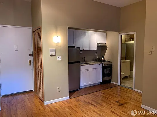 Rented by Oxford Property Group | media 18