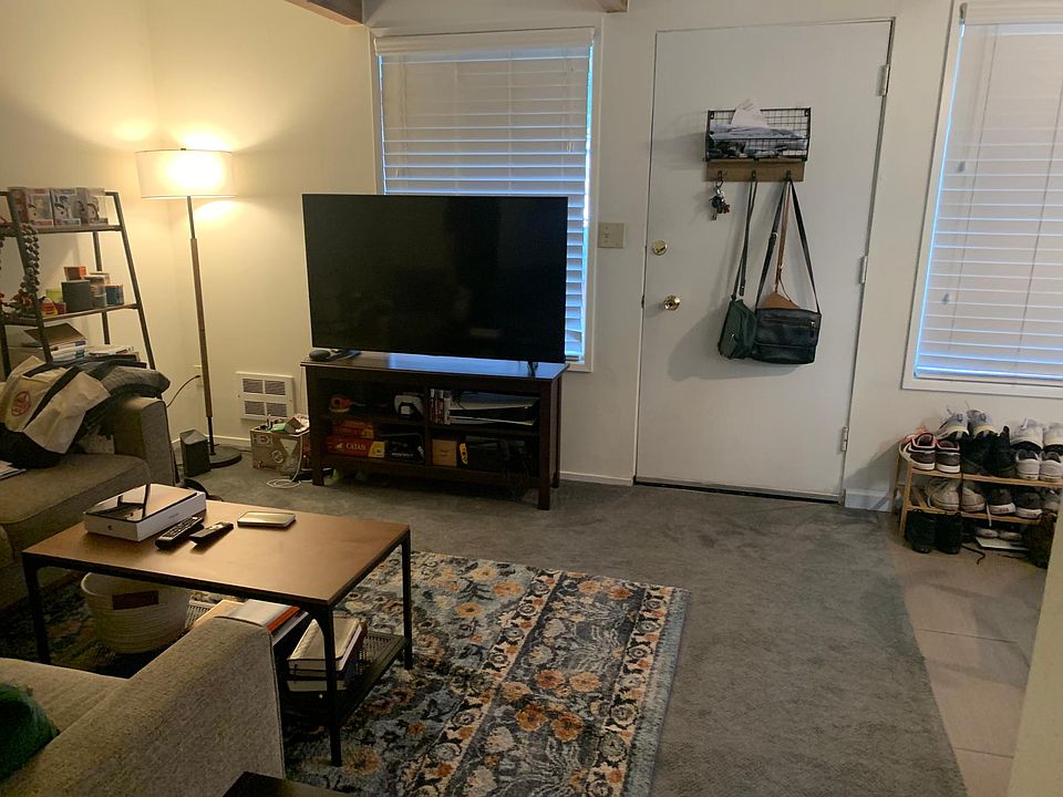 Living room opposite view