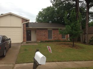 6604 Crestfield Dr, Arlington, TX 76016