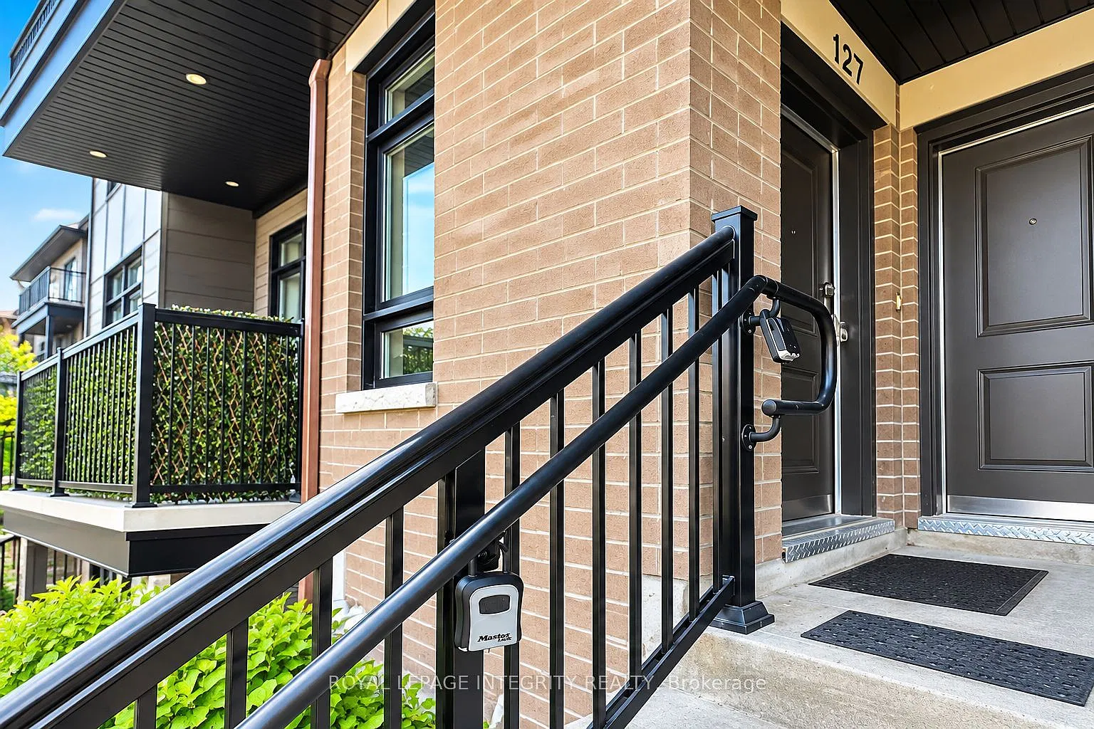 2 bed, $2,200 — Photo 2