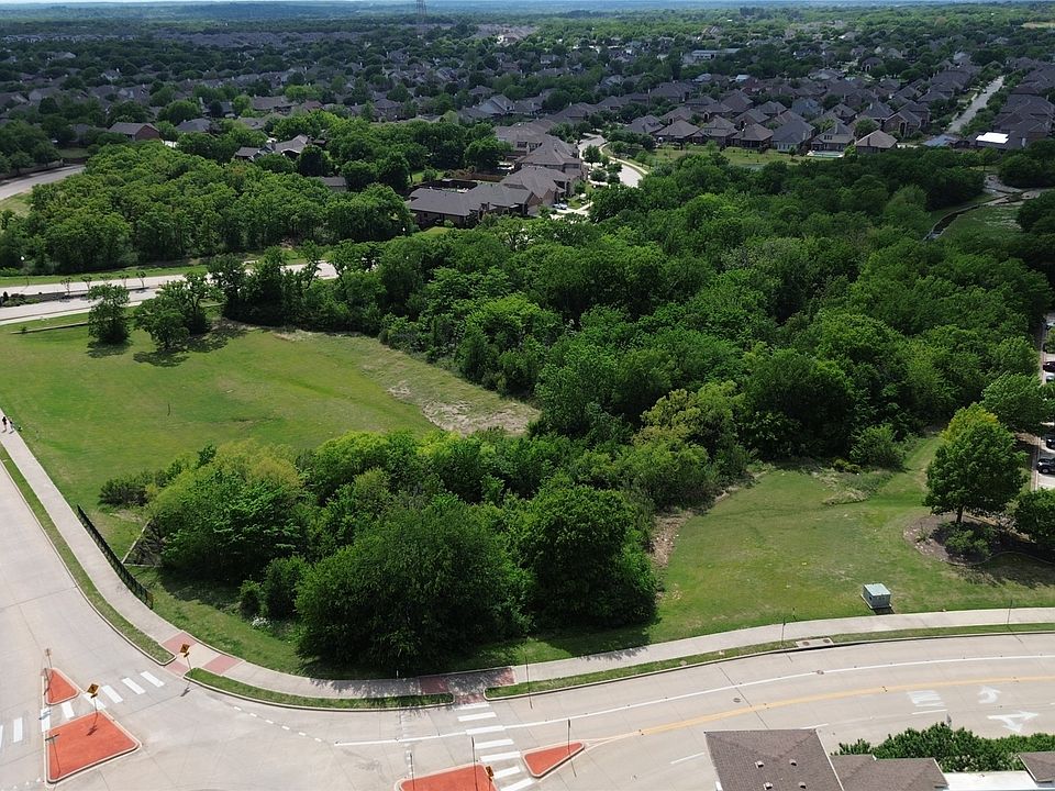 1st image of Shoreline Dr