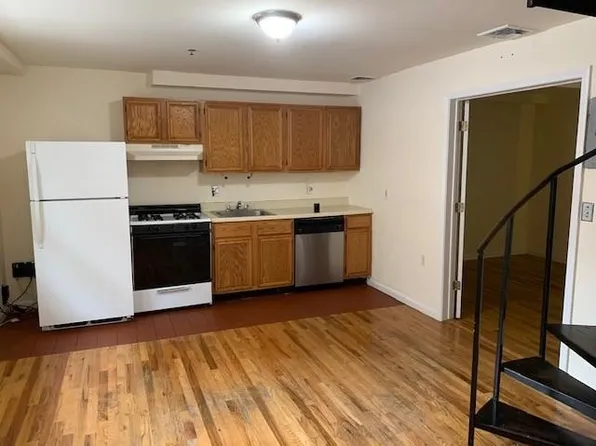 419 5th St, Hoboken, NJ 07030