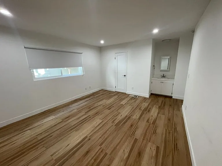2216 Highland Ave — Photo 13