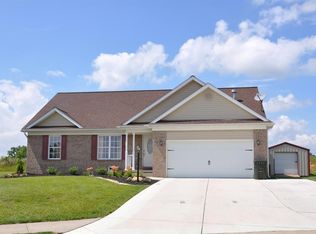 7970 Sandalwood Dr, Newburgh, IN 47630