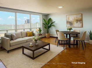 363 Lakeshore Rd E #801, Mississauga, ON L5G 1H7