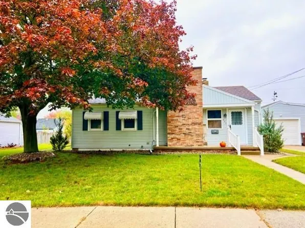 440 Yale Ave, Alma, MI 48801